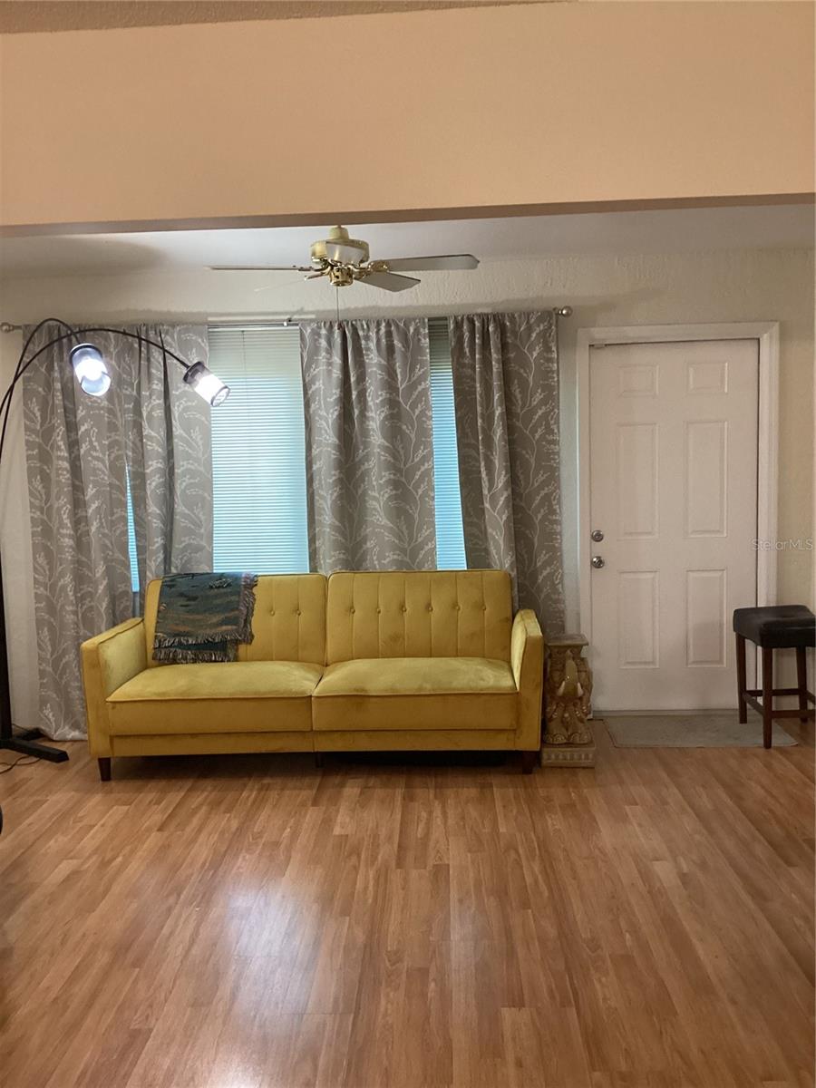 Image 10 of 12 For 2512 Lancaster Drive 2512