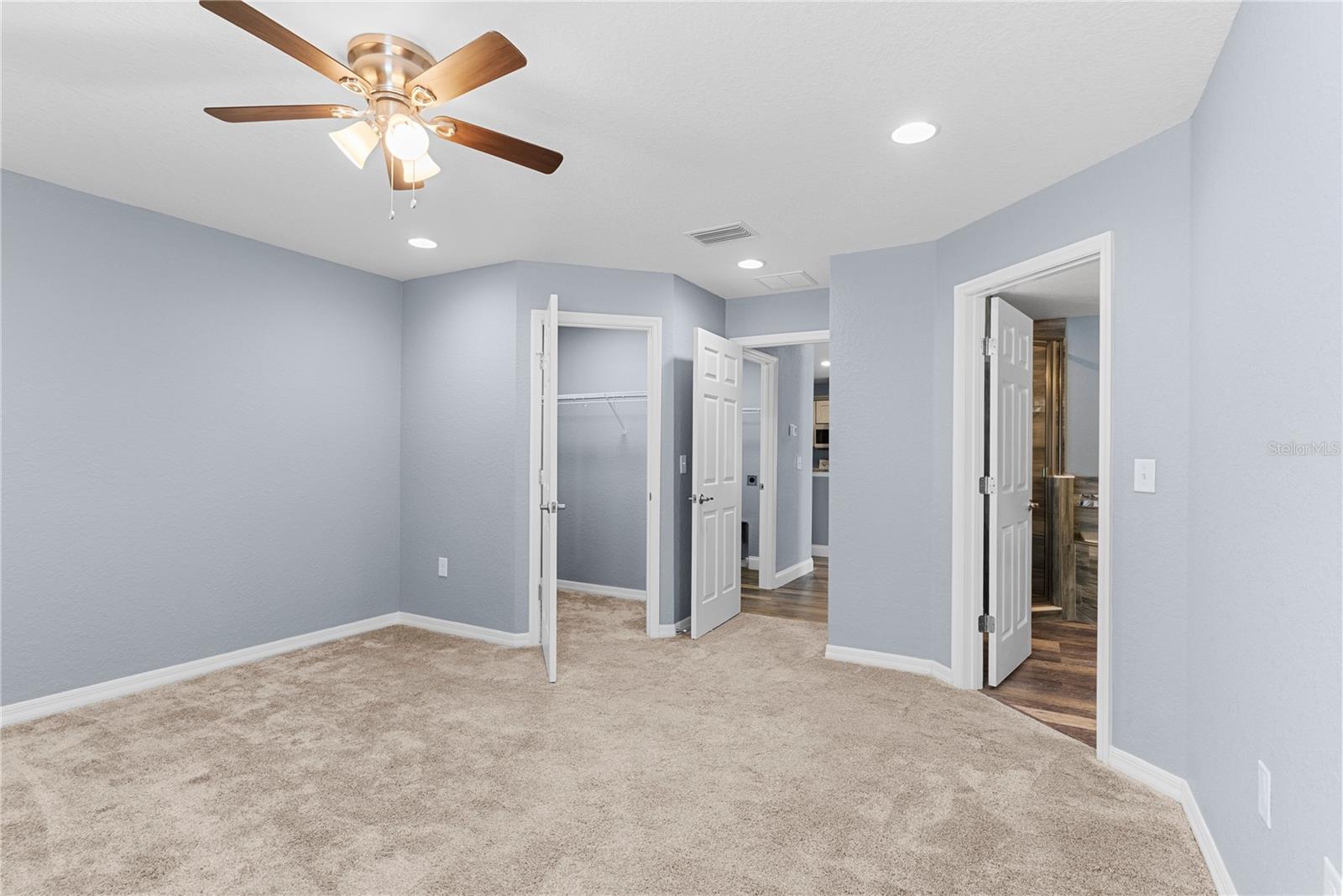 Image 16 of 29 For 318 Bennett Street