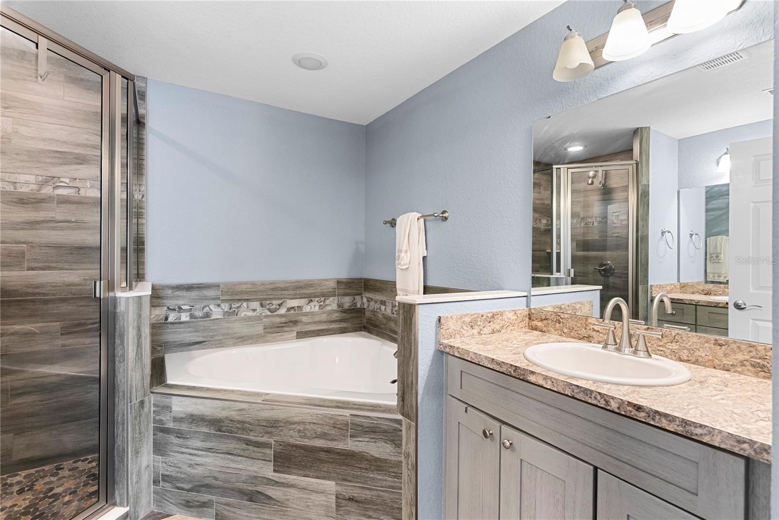 Image 18 of 29 For 318 Bennett Street