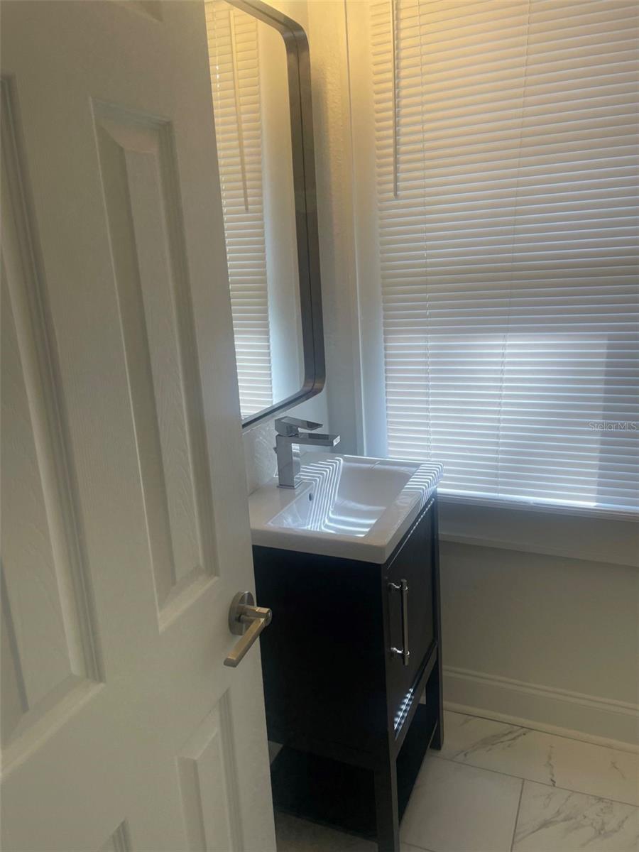 Image 6 of 7 For 5301 27th Avenue S