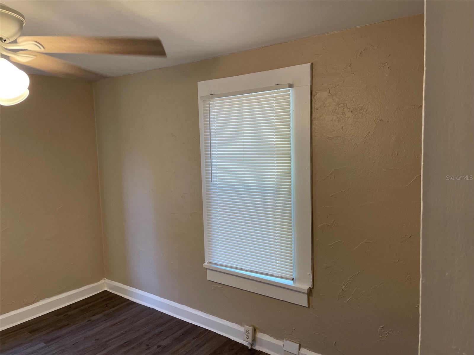 Image 12 of 14 For 2010 28th Avenue N