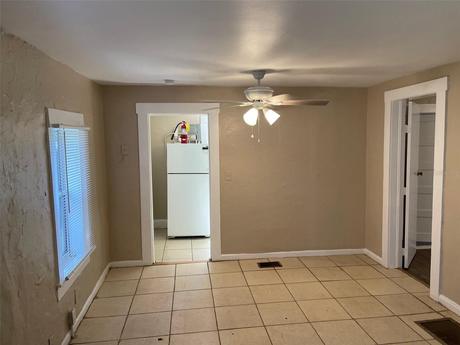 Image 3 of 14 For 2010 28th Avenue N