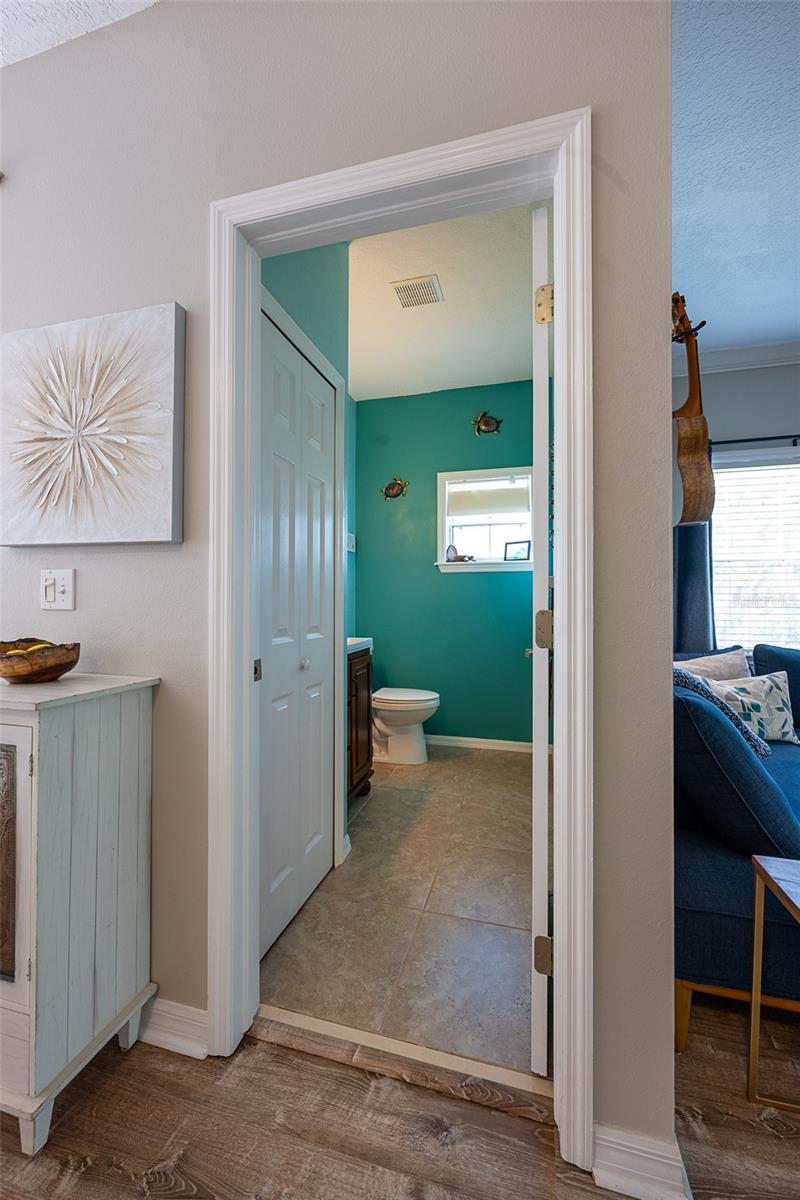 Image 11 of 51 For 510 Ryans Woods Lane