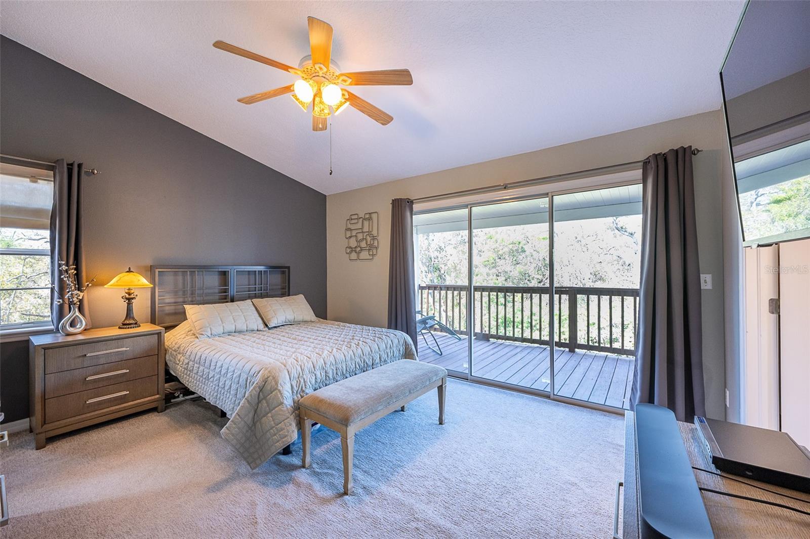 Image 19 of 51 For 510 Ryans Woods Lane