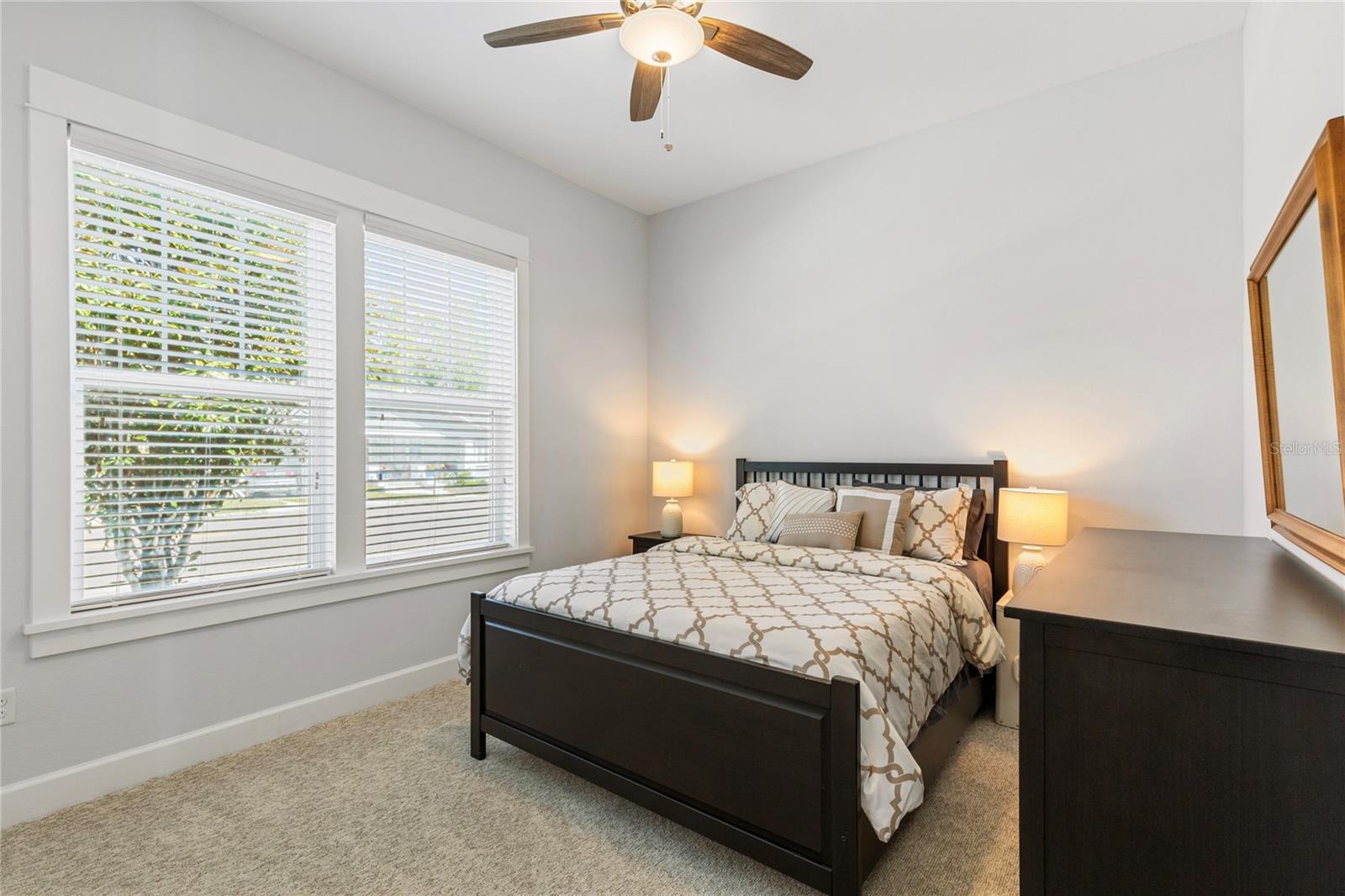 Image 22 of 41 For 502 Osborne Avenue