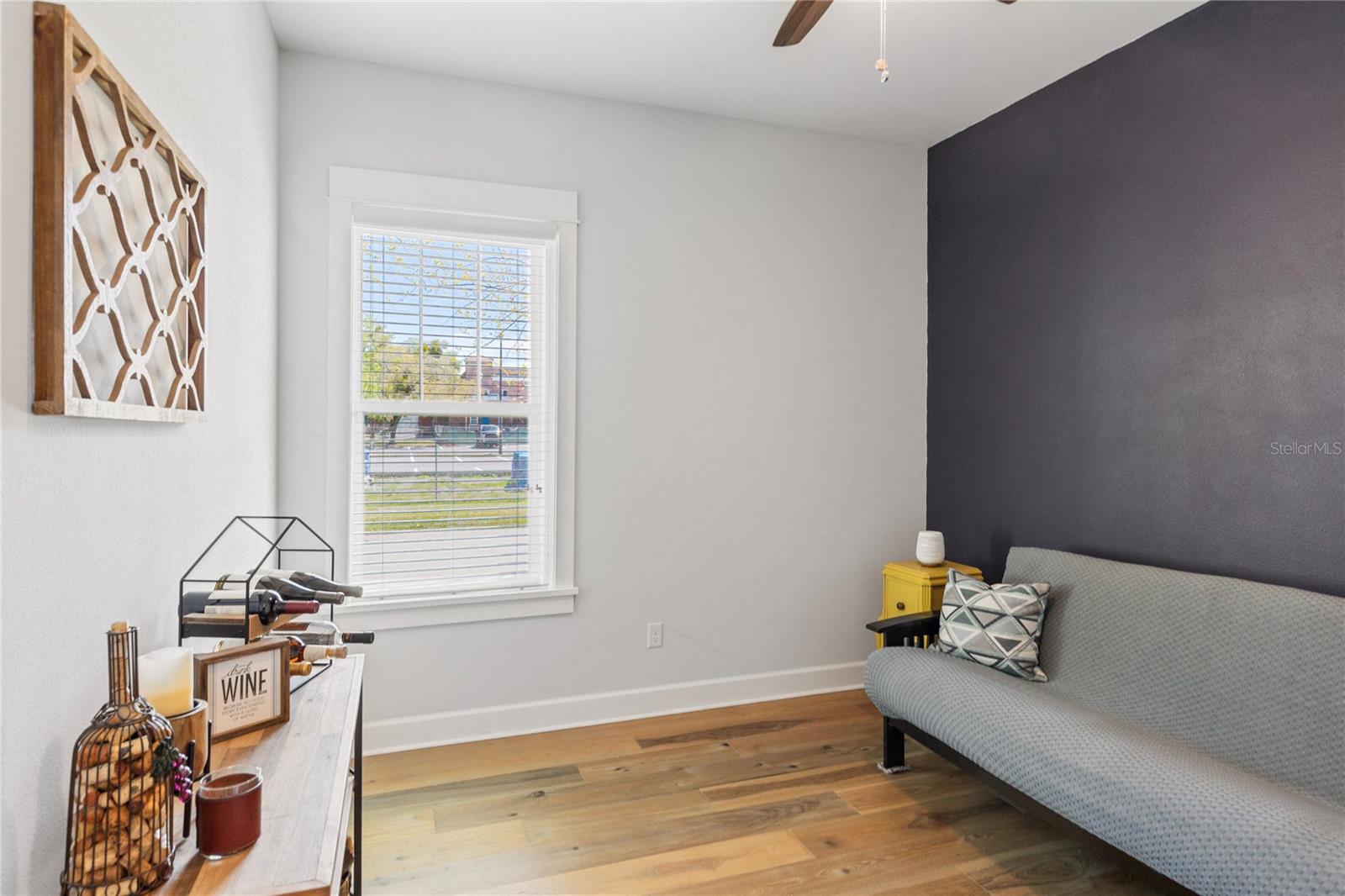 Image 27 of 41 For 502 Osborne Avenue