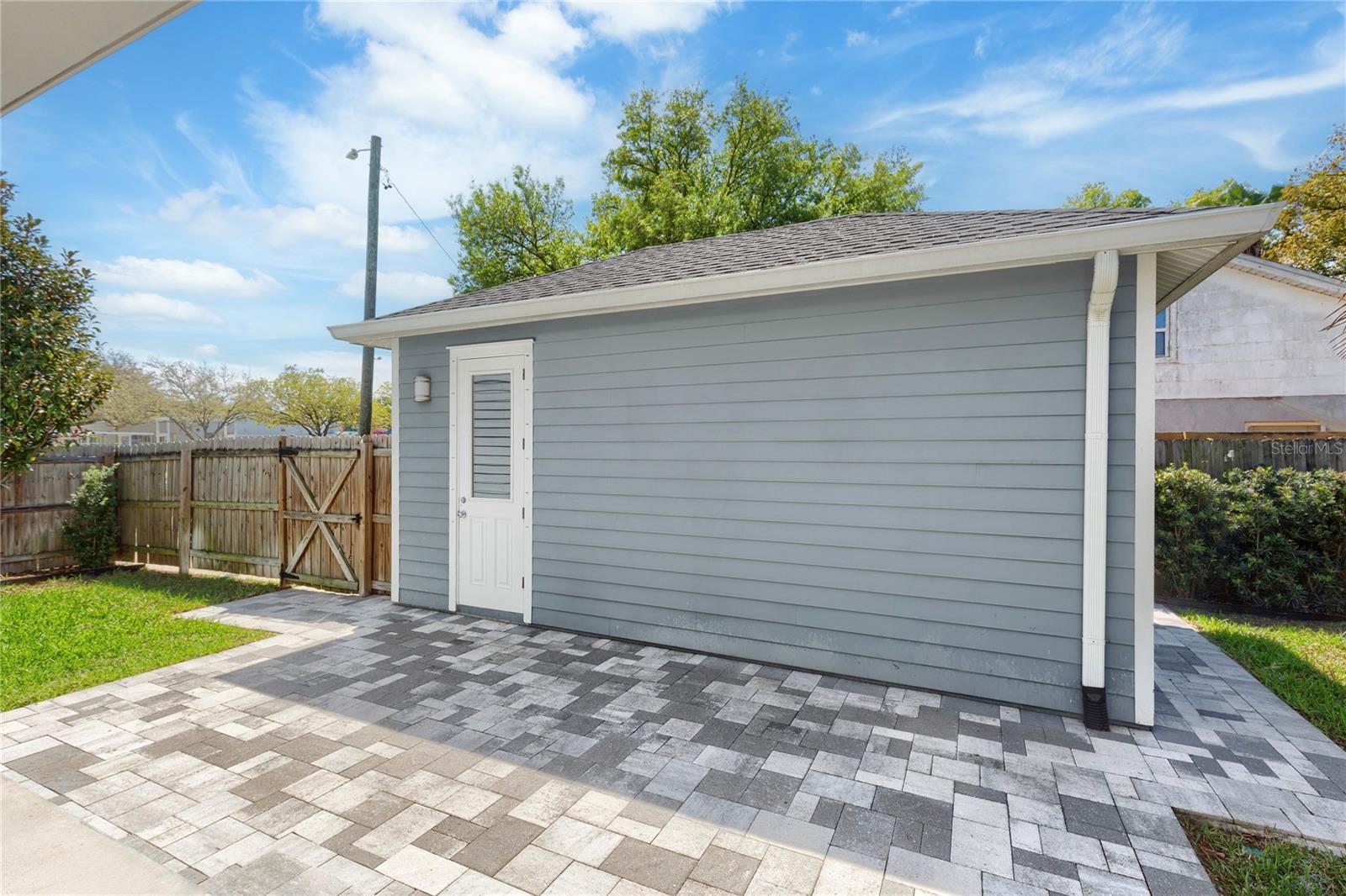 Image 30 of 41 For 502 Osborne Avenue