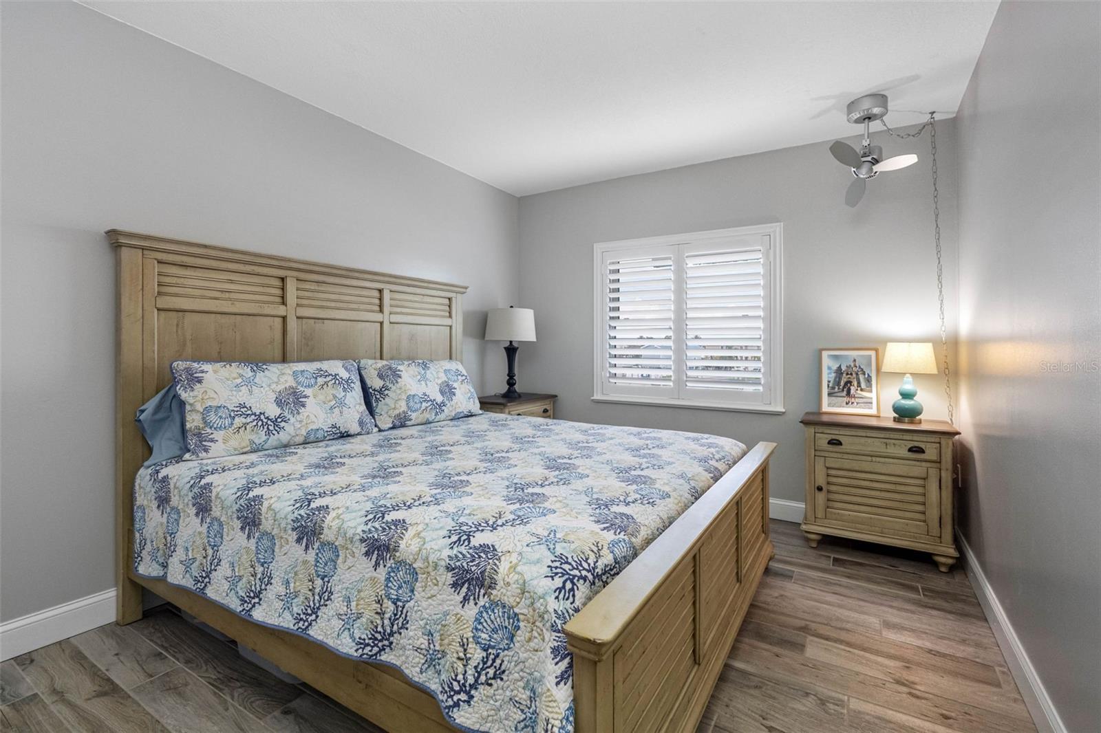 Image 24 of 55 For 17400 Gulf Boulevard I3