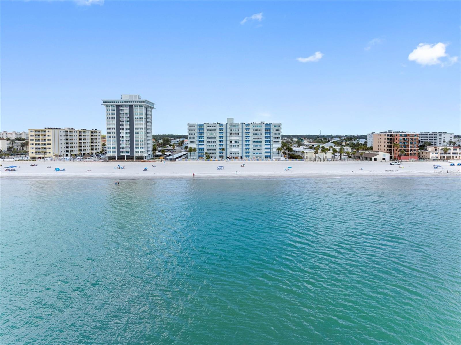 Image 35 of 55 For 17400 Gulf Boulevard I3