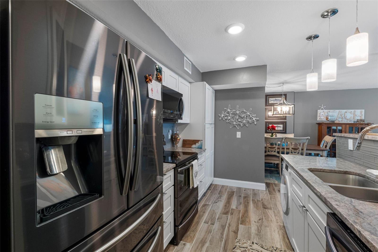 Image 9 of 55 For 17400 Gulf Boulevard I3