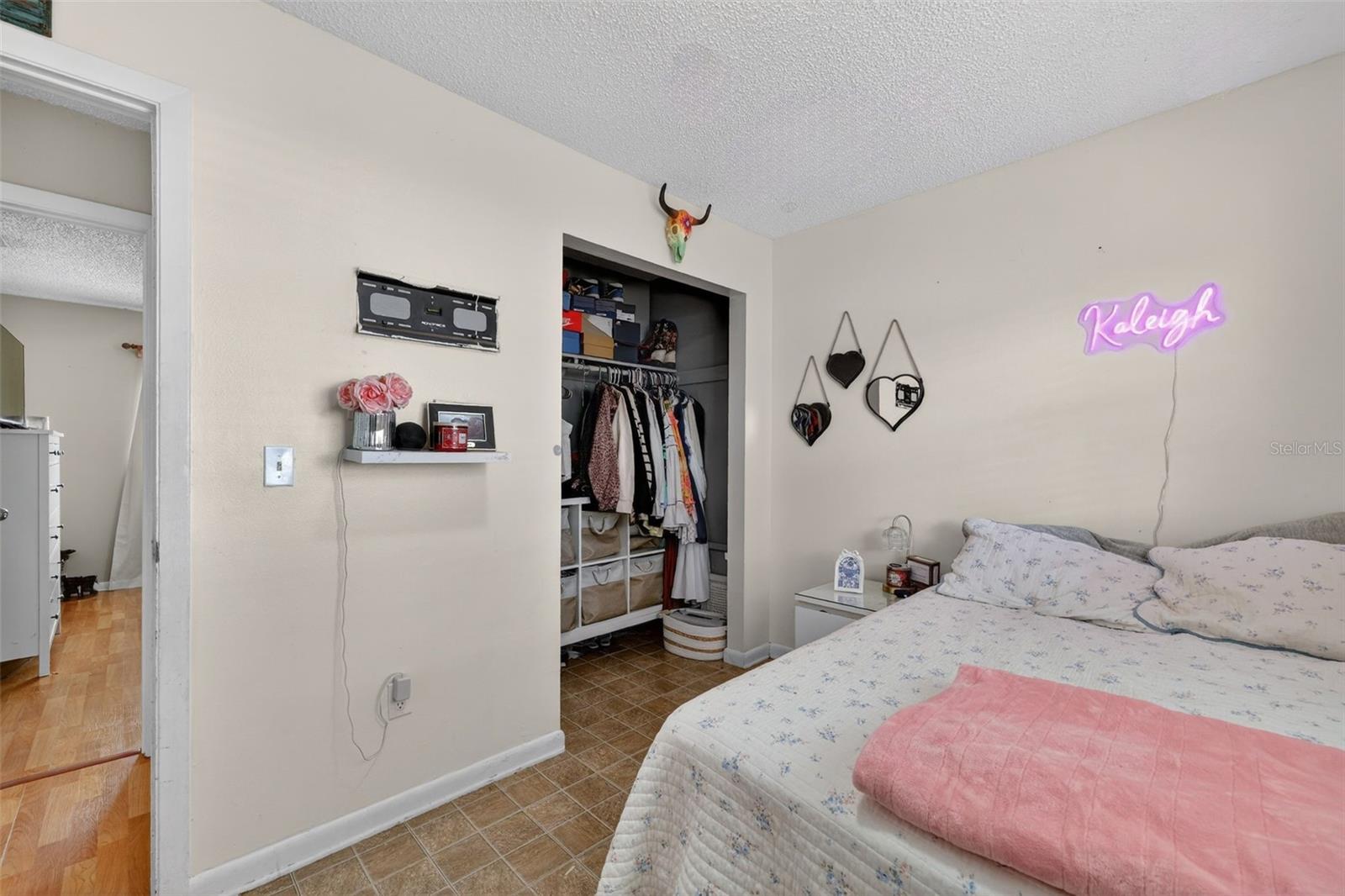 Image 15 of 41 For 7006 Tidewater Trail