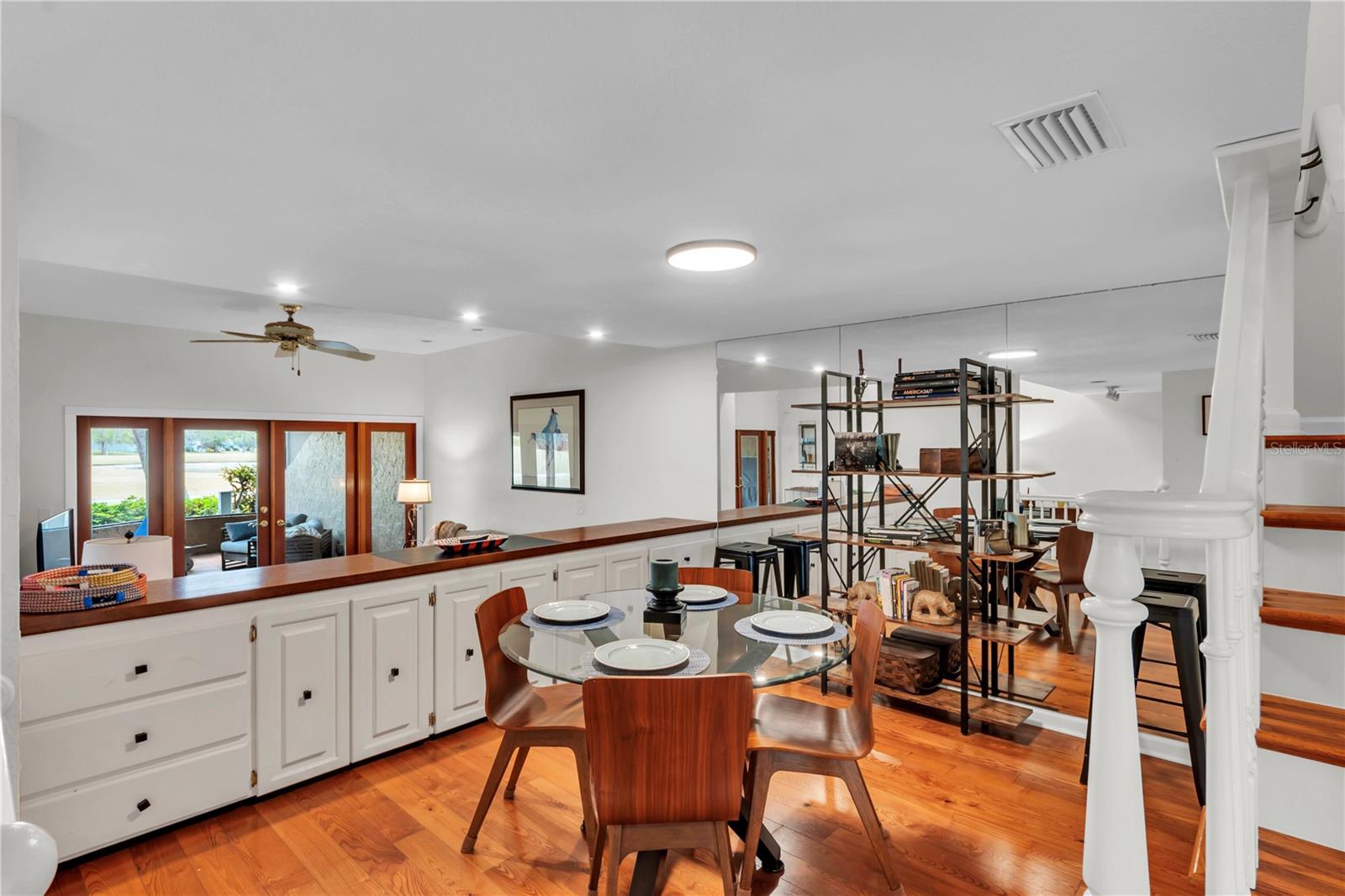 Listing photo id 8 for 4508 Rolling Green Lane 0