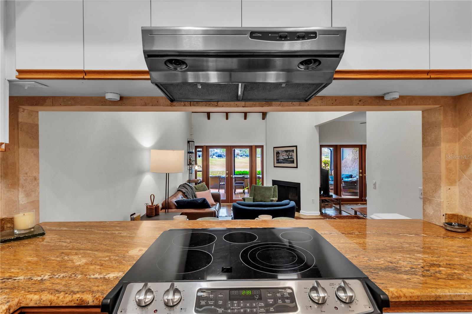 Listing photo id 10 for 4508 Rolling Green Lane 0