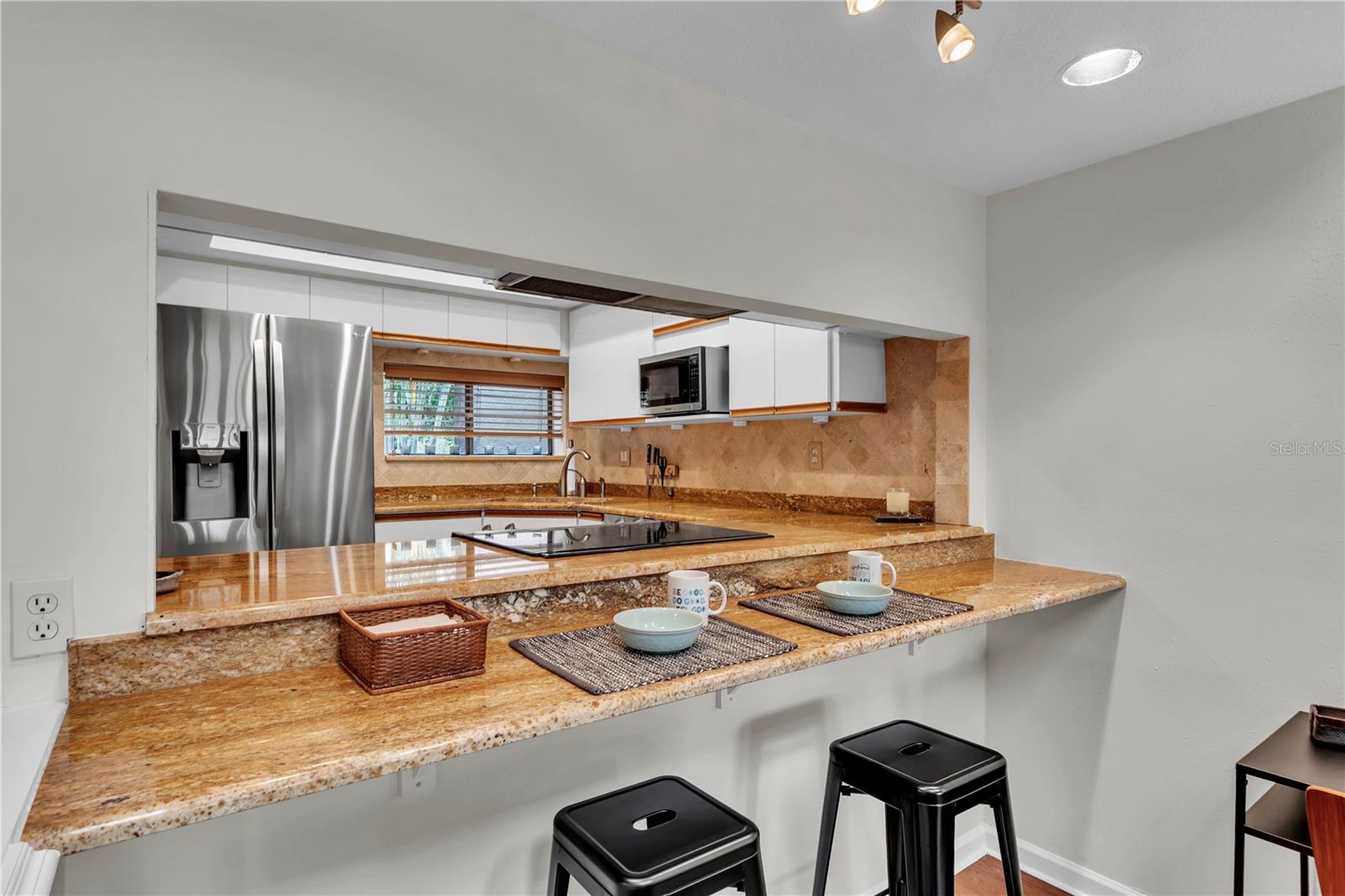 Listing photo id 11 for 4508 Rolling Green Lane 0