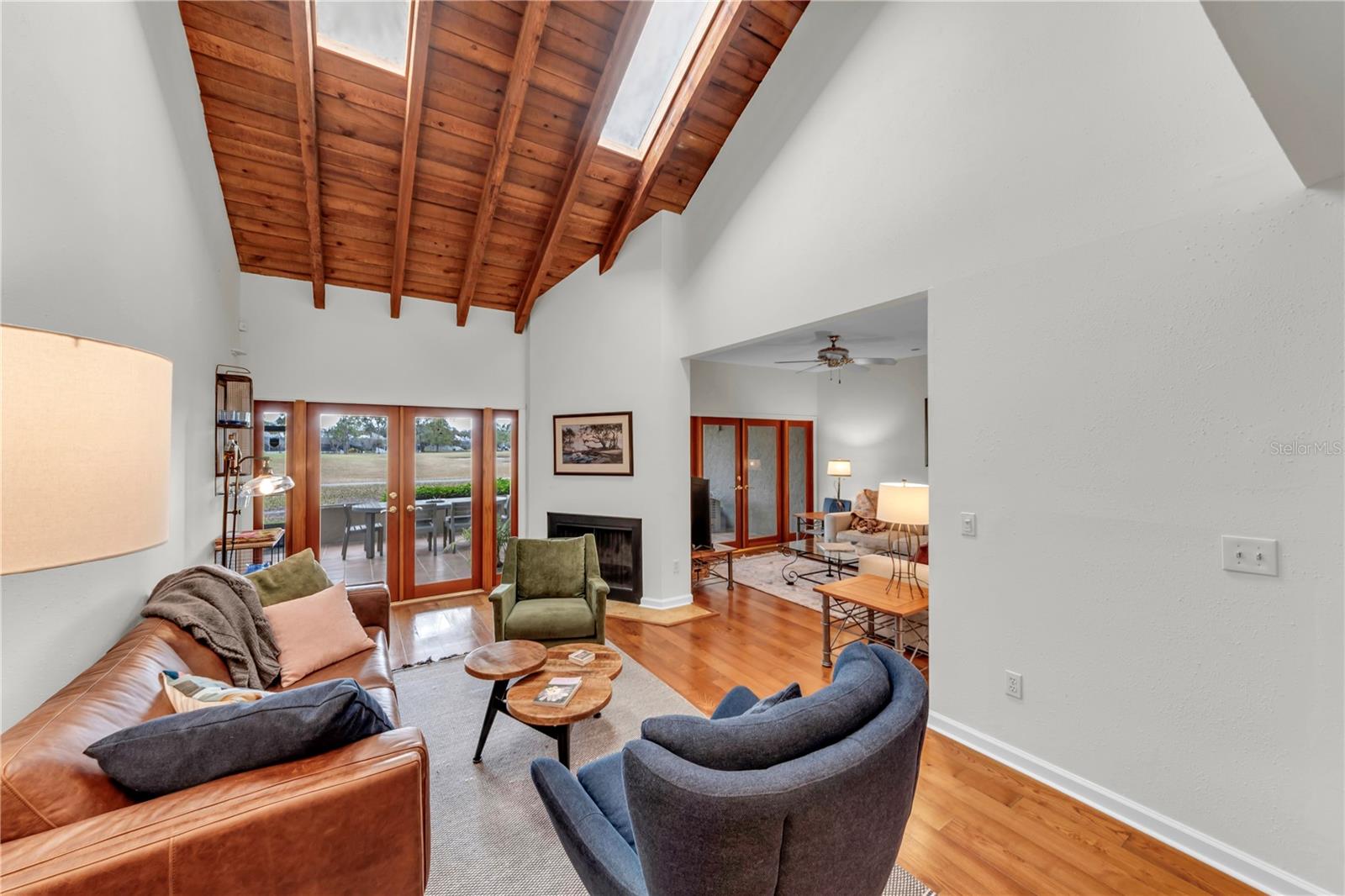 Listing photo id 15 for 4508 Rolling Green Lane 0