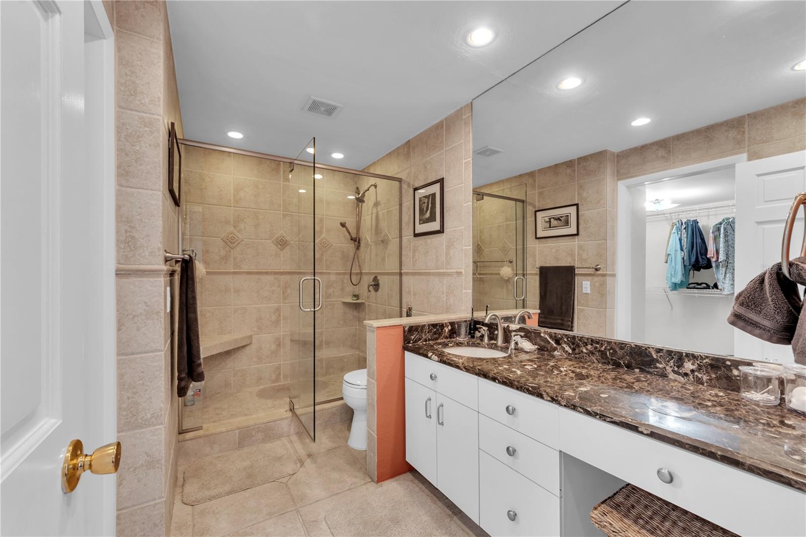 Listing photo id 21 for 4508 Rolling Green Lane 0