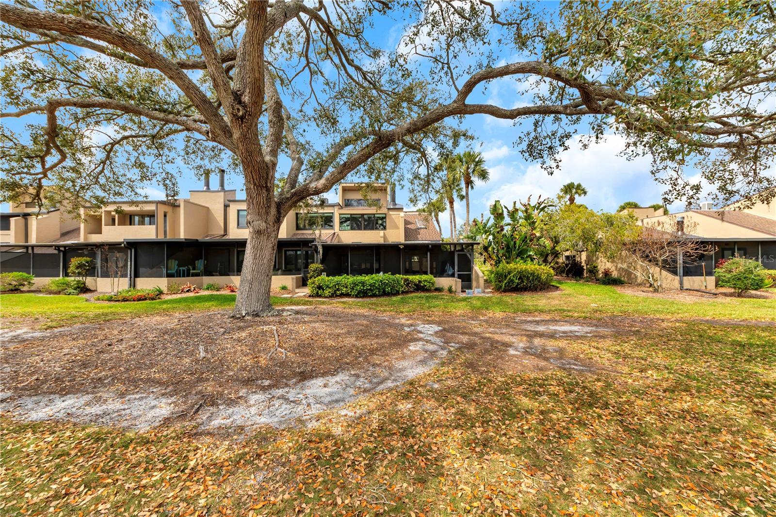 Listing photo id 34 for 4508 Rolling Green Lane 0