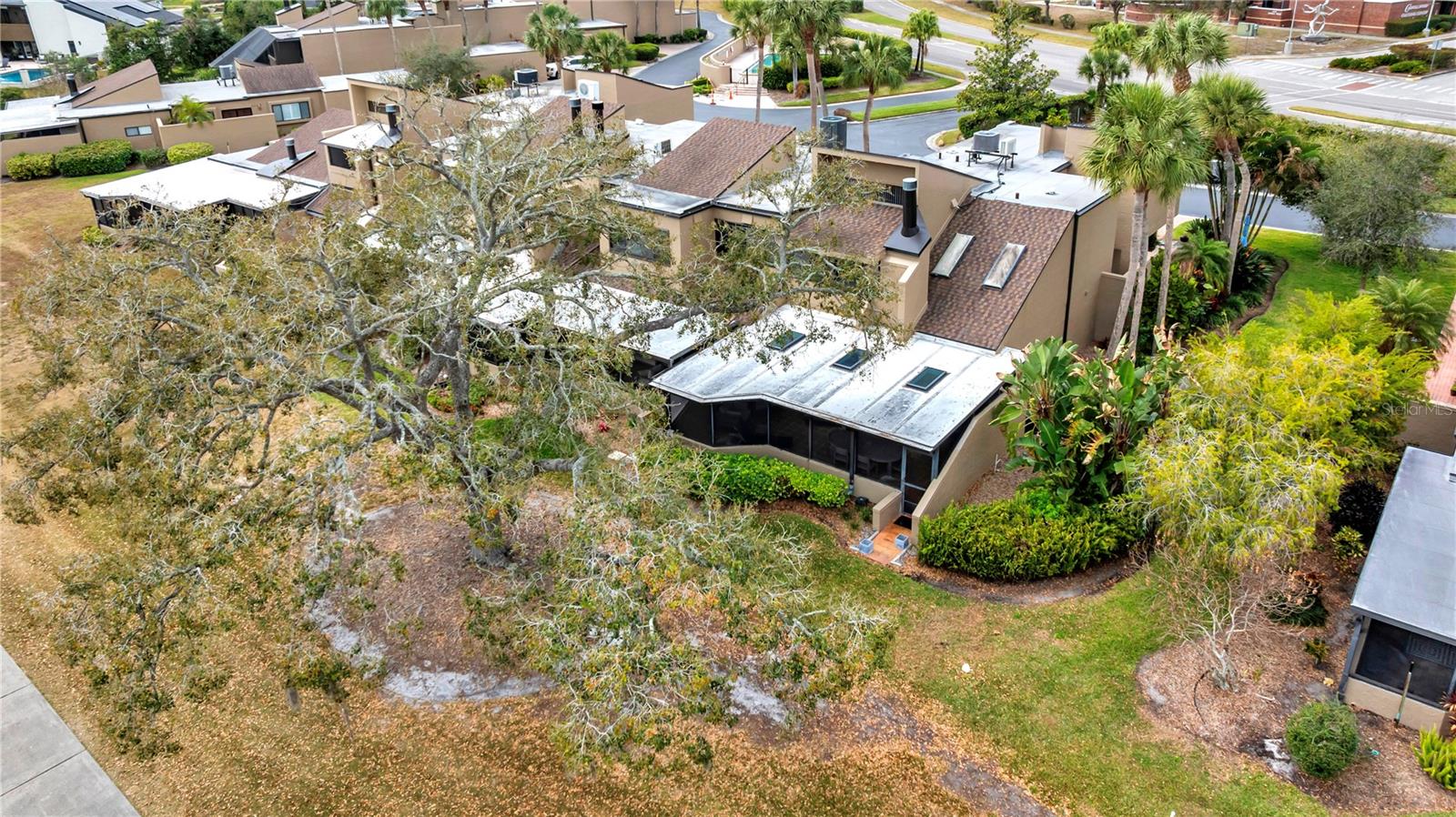 Listing photo id 5 for 4508 Rolling Green Lane 0