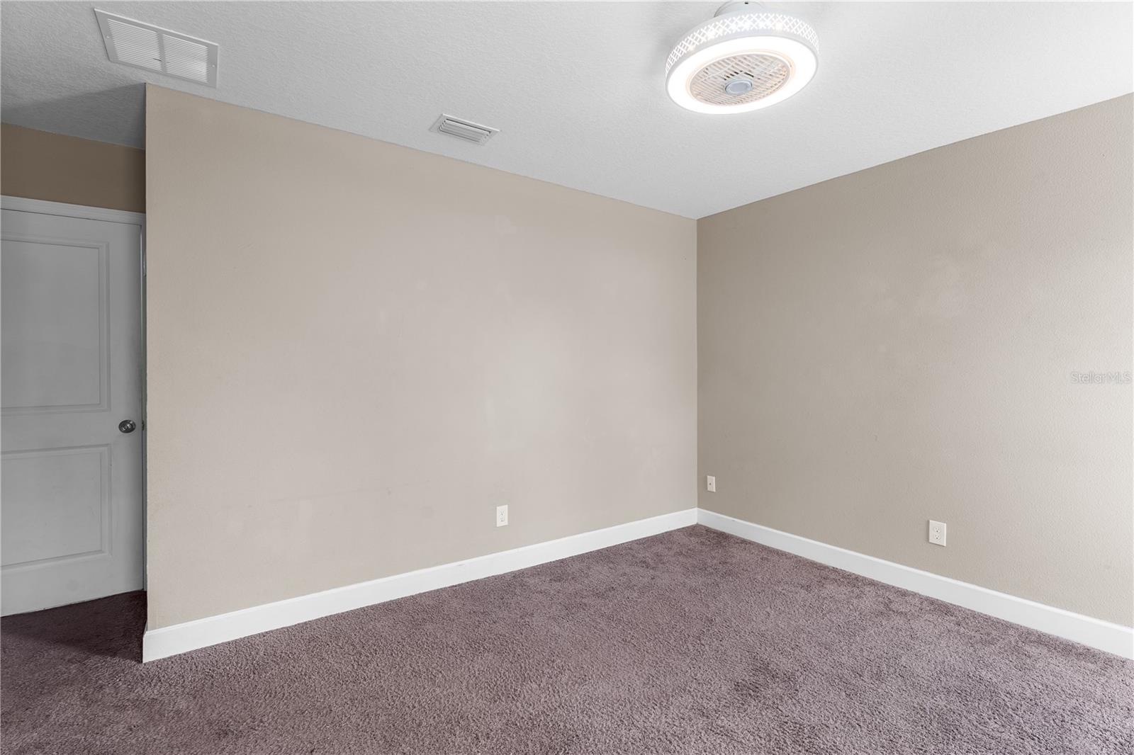 Listing photo id 39 for 10700 62nd Street