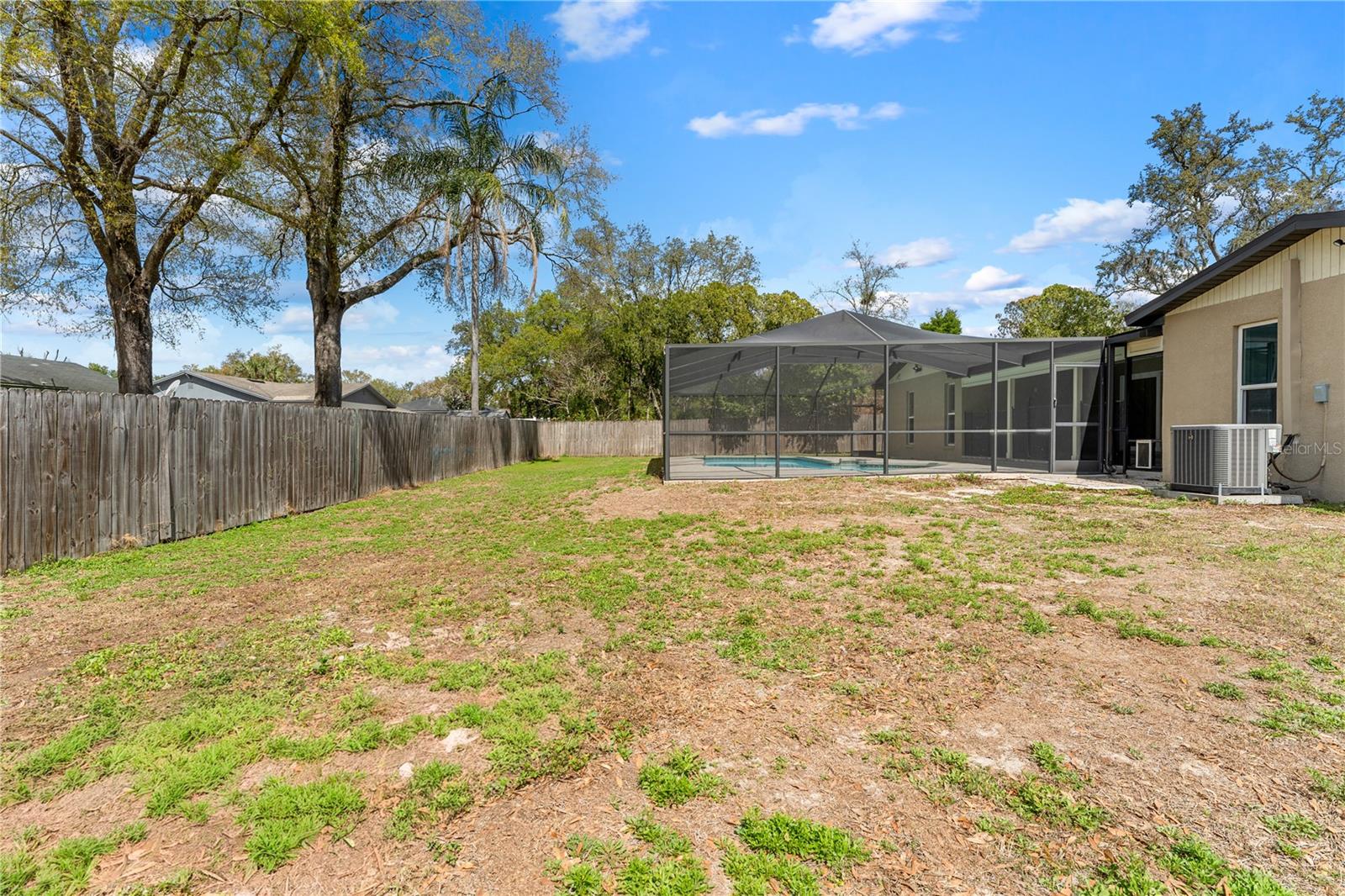 Listing photo id 52 for 10700 62nd Street