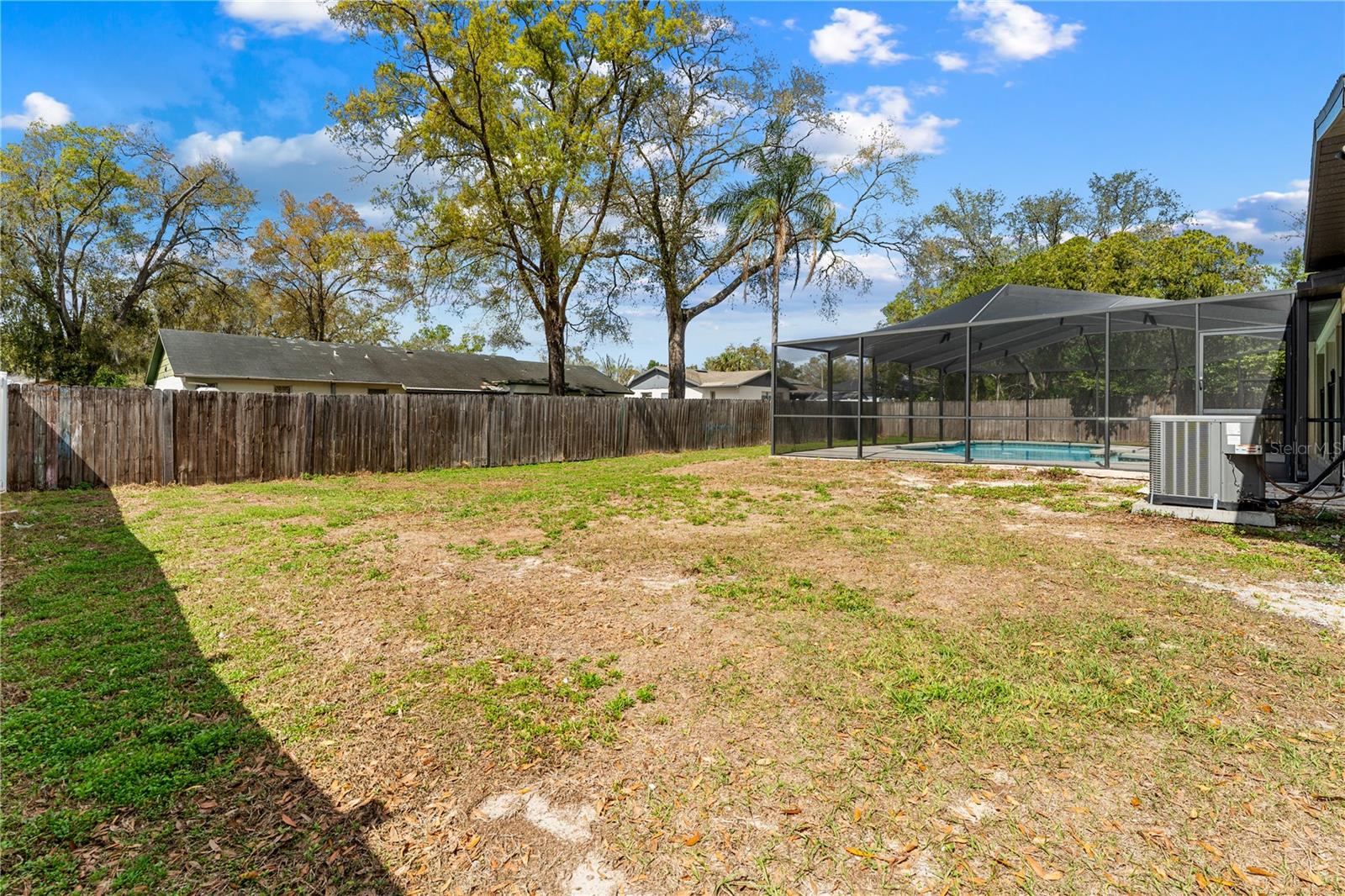 Listing photo id 53 for 10700 62nd Street