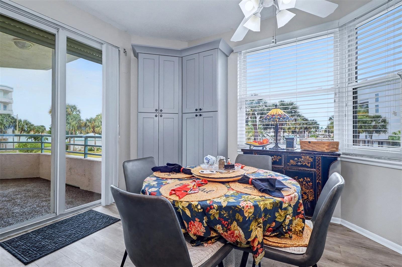 Image 12 of 37 For 8021 Sailboat Key Boulevard S 101