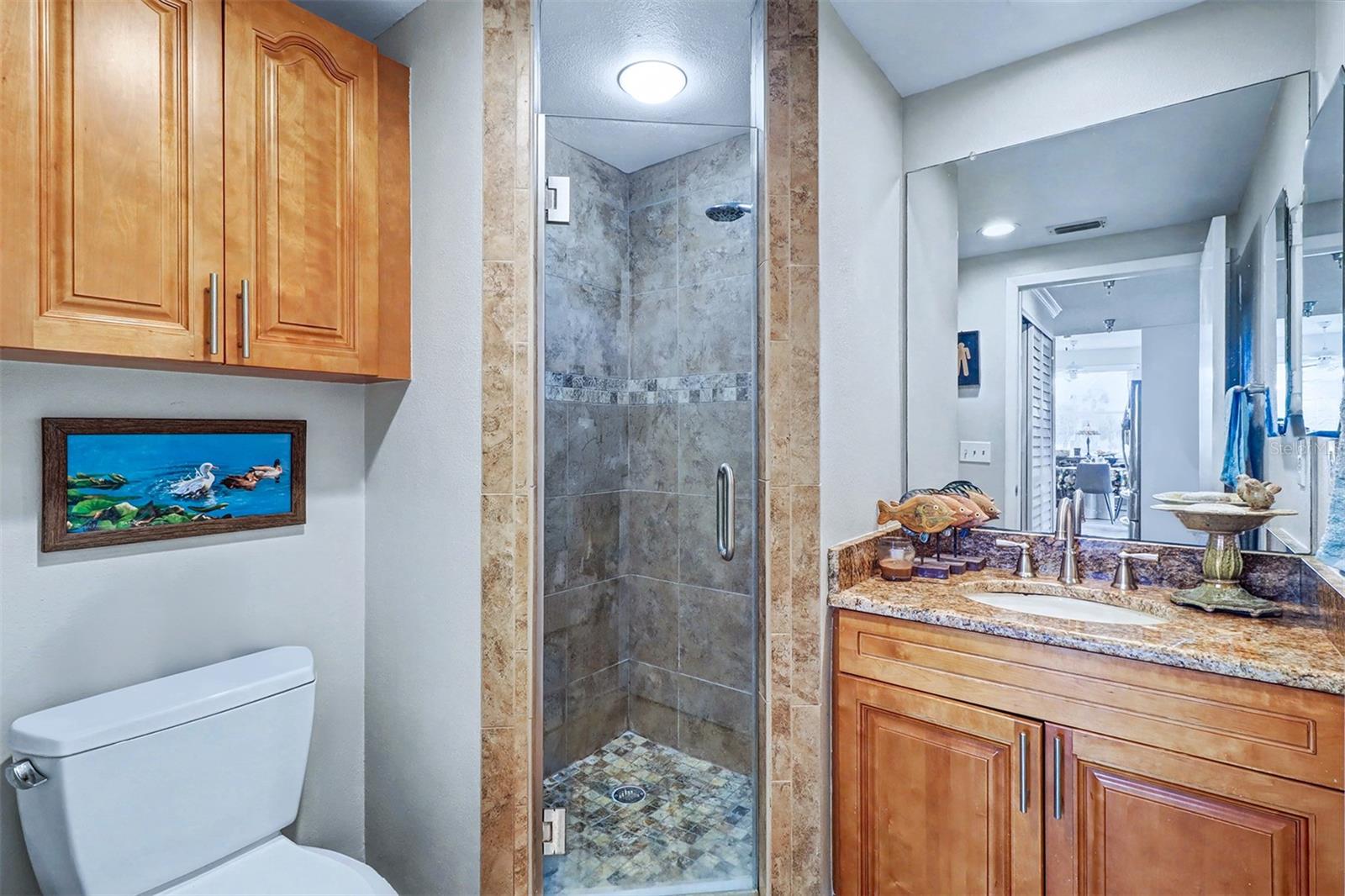 Image 24 of 37 For 8021 Sailboat Key Boulevard S 101