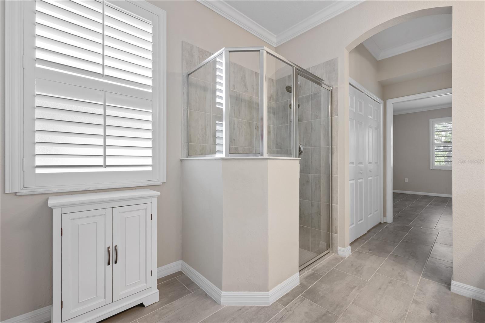 Image 17 of 47 For 12379 Amica Loop