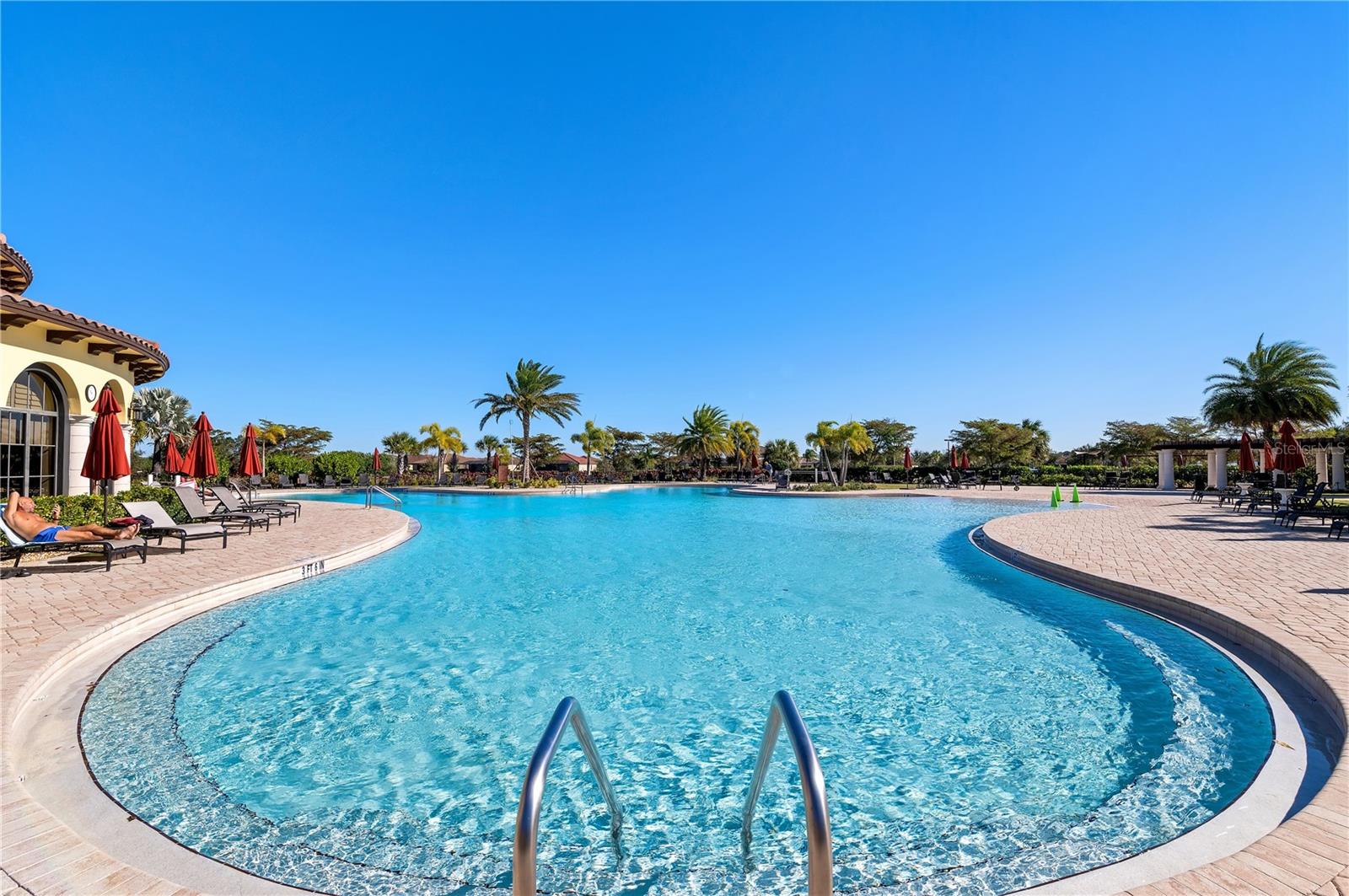 Image 35 of 47 For 12379 Amica Loop