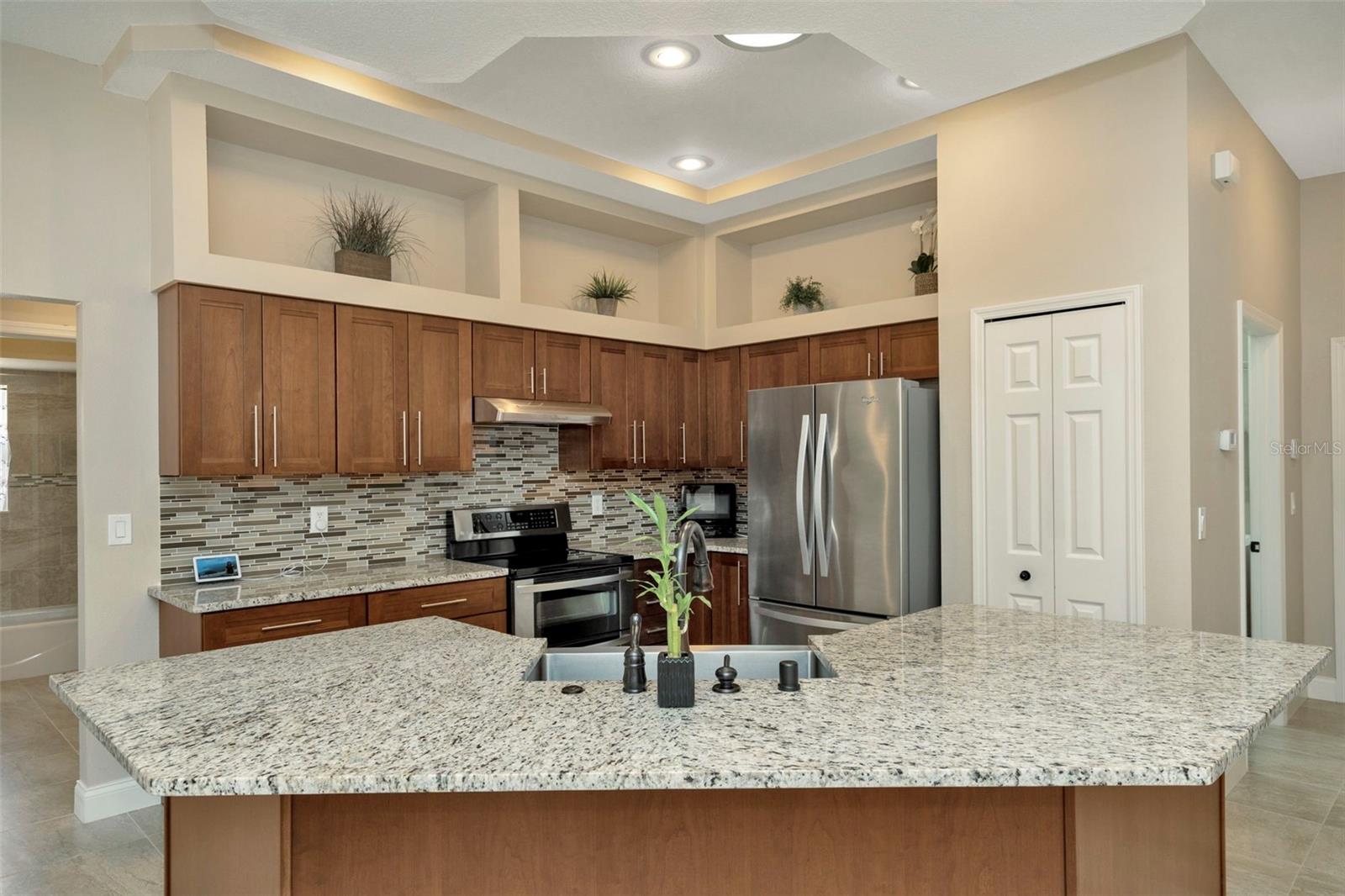 Image 11 of 35 For 18810 Forest Glen Court