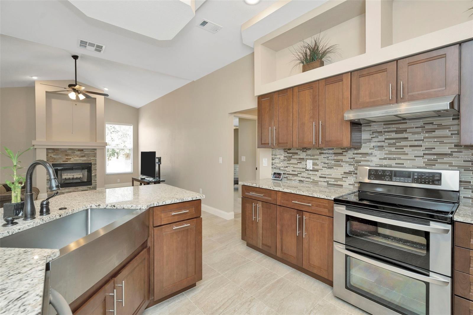 Image 15 of 35 For 18810 Forest Glen Court