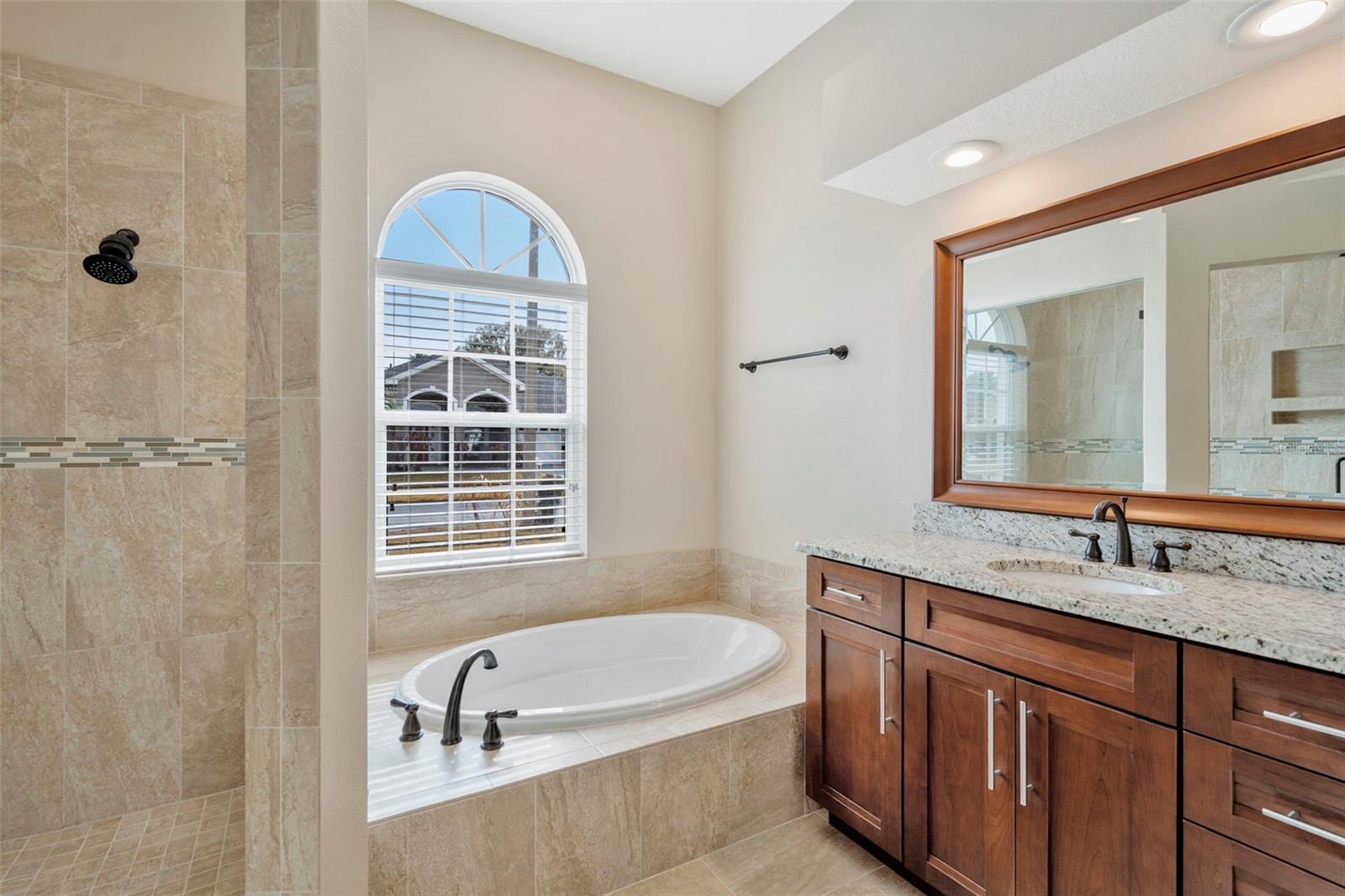 Image 24 of 35 For 18810 Forest Glen Court