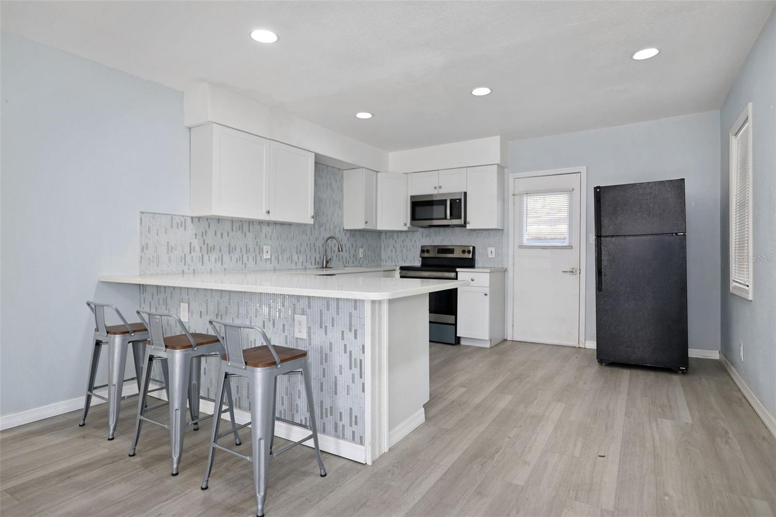 Image 5 of 21 For 524 6th Avenue Ne