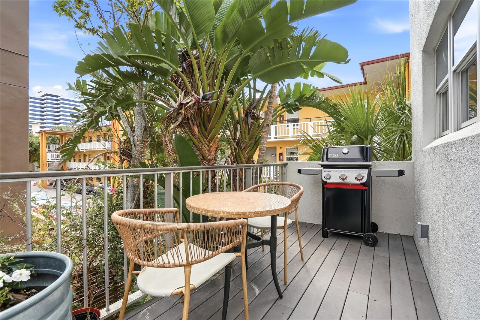 Image 17 of 38 For 106 Fareham Place N