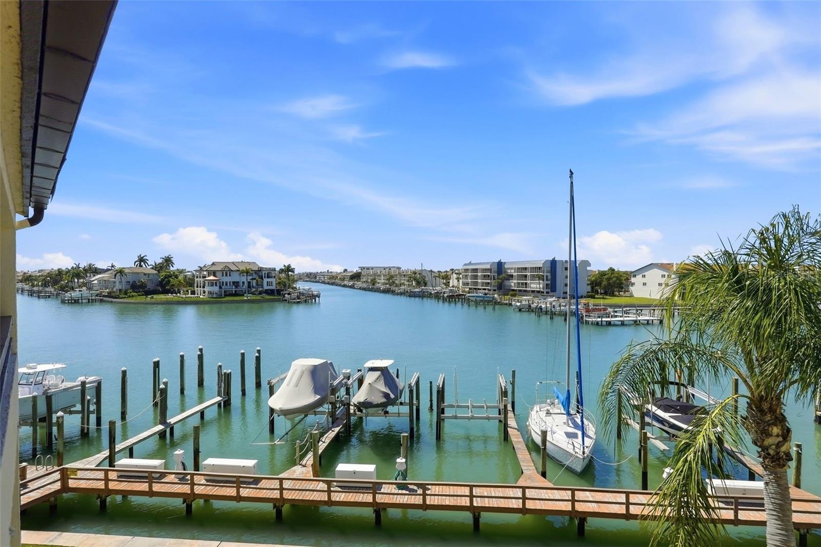 Details for 128 1st Street E.  102, TIERRA VERDE, FL 33715