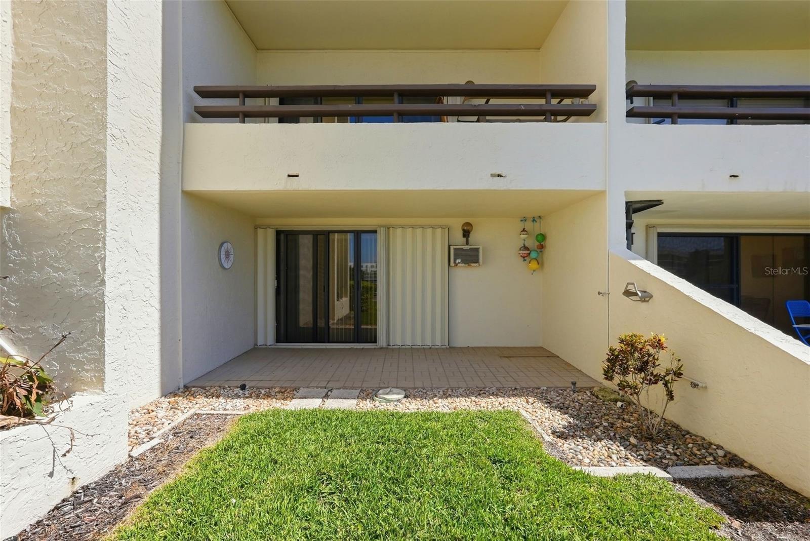 Image 14 of 73 For 128 1st Street E.  102