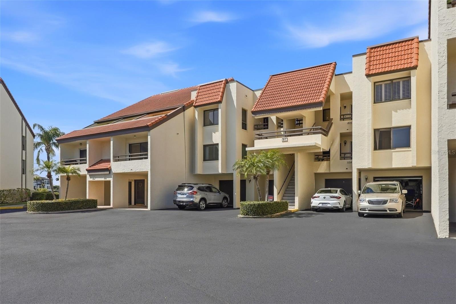 Image 6 of 73 For 128 1st Street E.  102