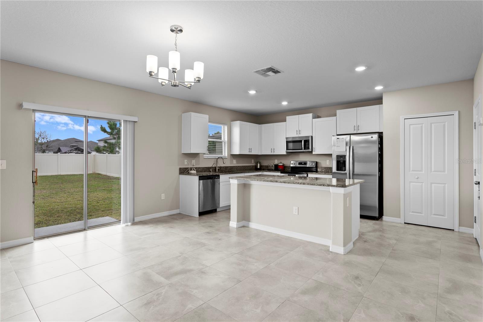 Image 15 of 50 For 7109 Paradise Island Court