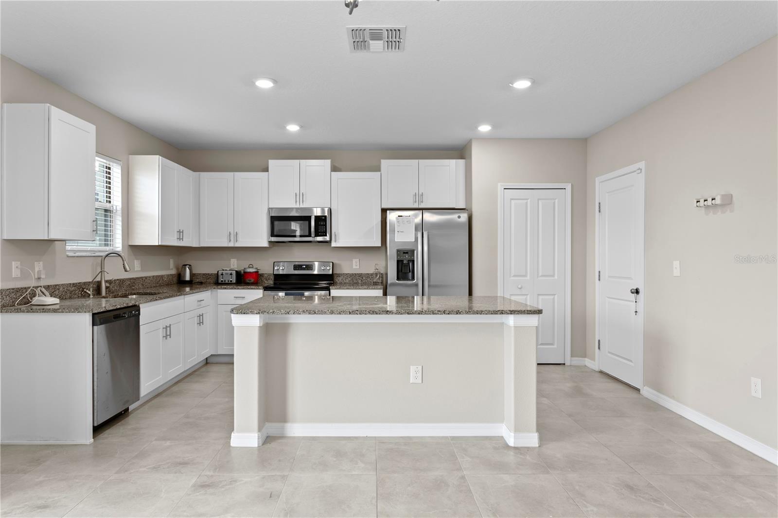 Image 16 of 50 For 7109 Paradise Island Court