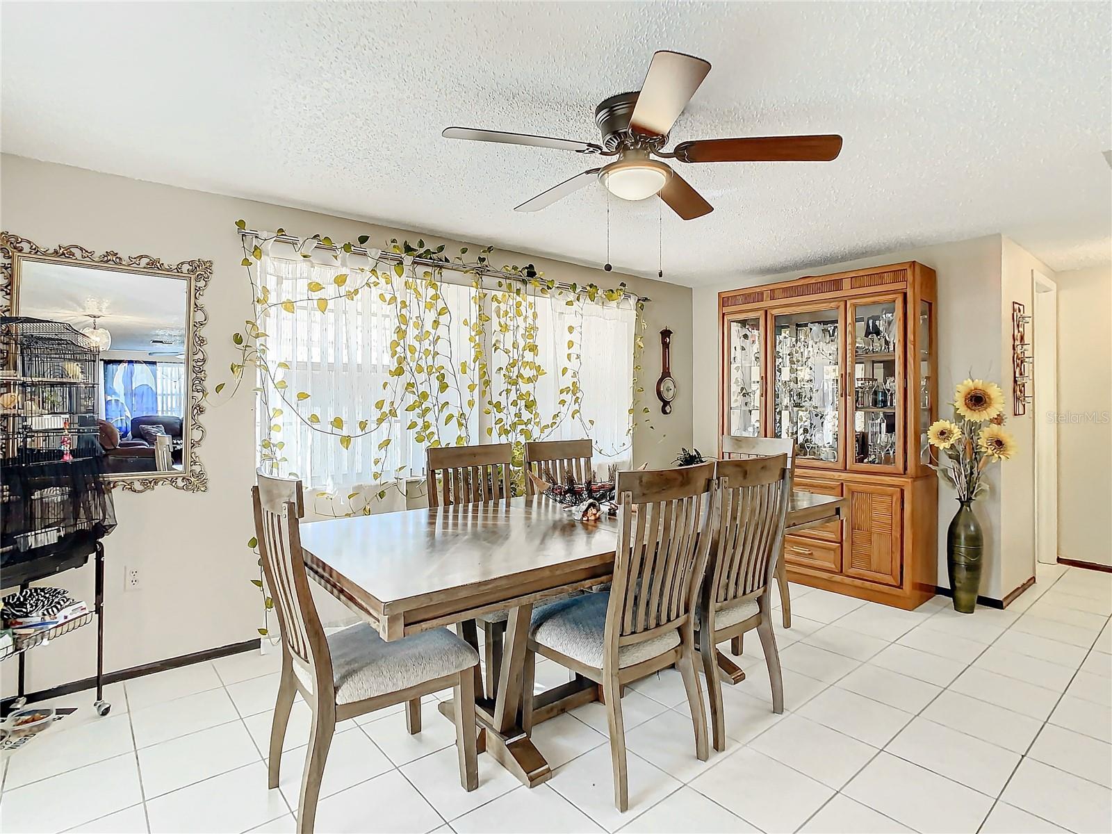 Image 13 of 54 For 5930 Della Drive