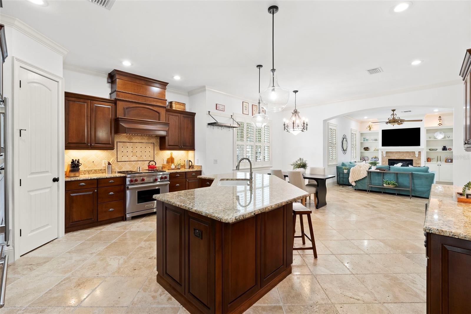 Image 11 of 67 For 108 Bermuda Avenue