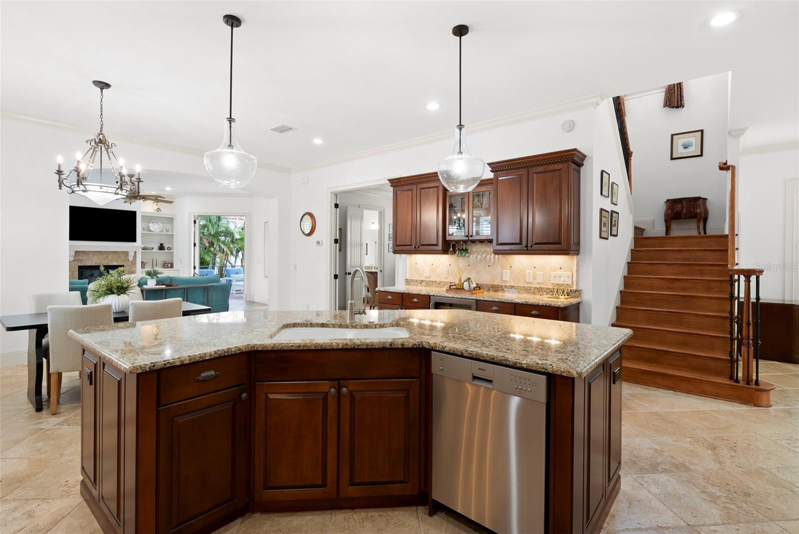 Image 12 of 67 For 108 Bermuda Avenue