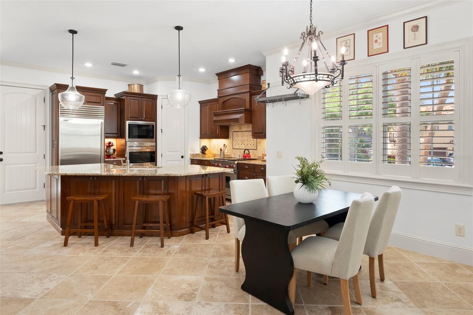 Image 14 of 67 For 108 Bermuda Avenue