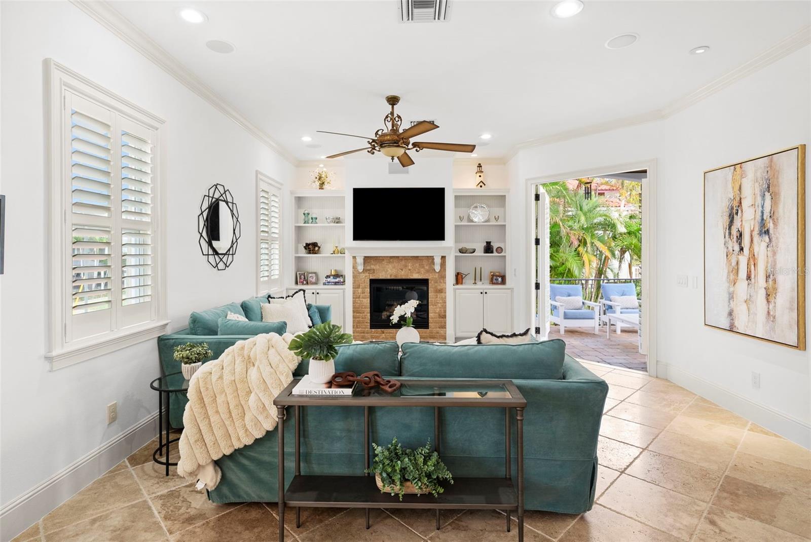 Image 18 of 67 For 108 Bermuda Avenue