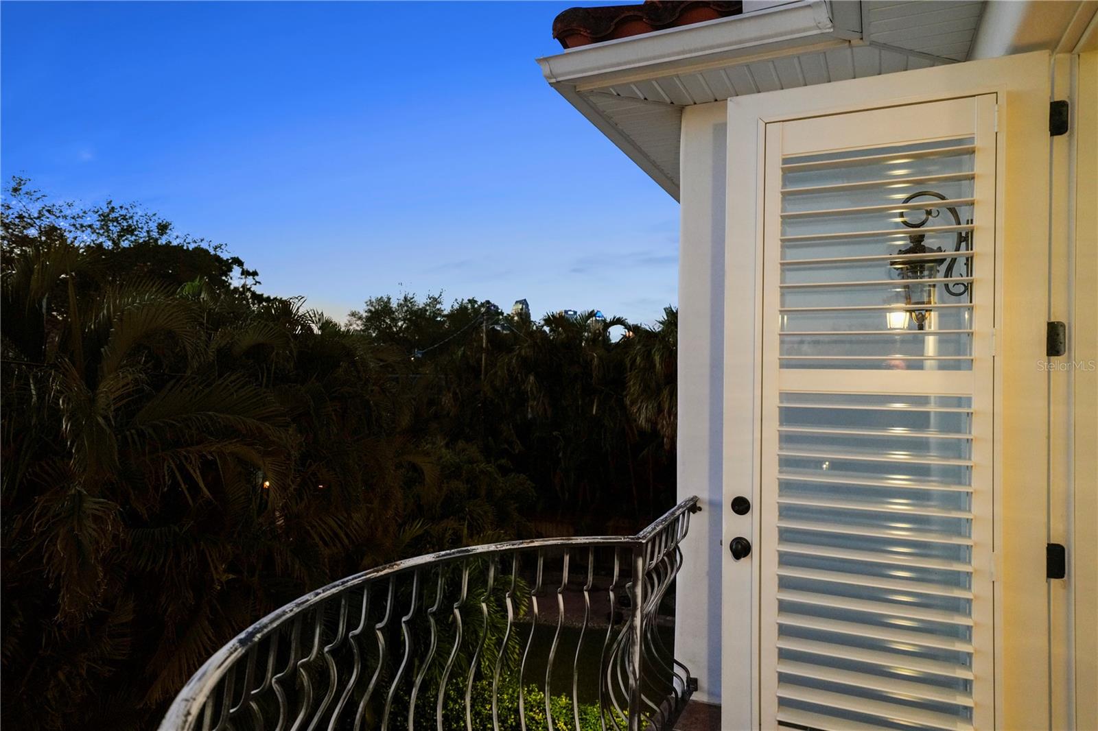 Image 29 of 67 For 108 Bermuda Avenue