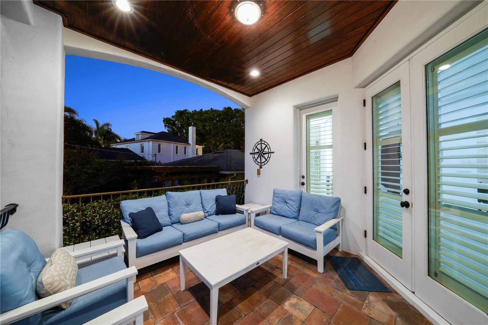 Image 31 of 67 For 108 Bermuda Avenue