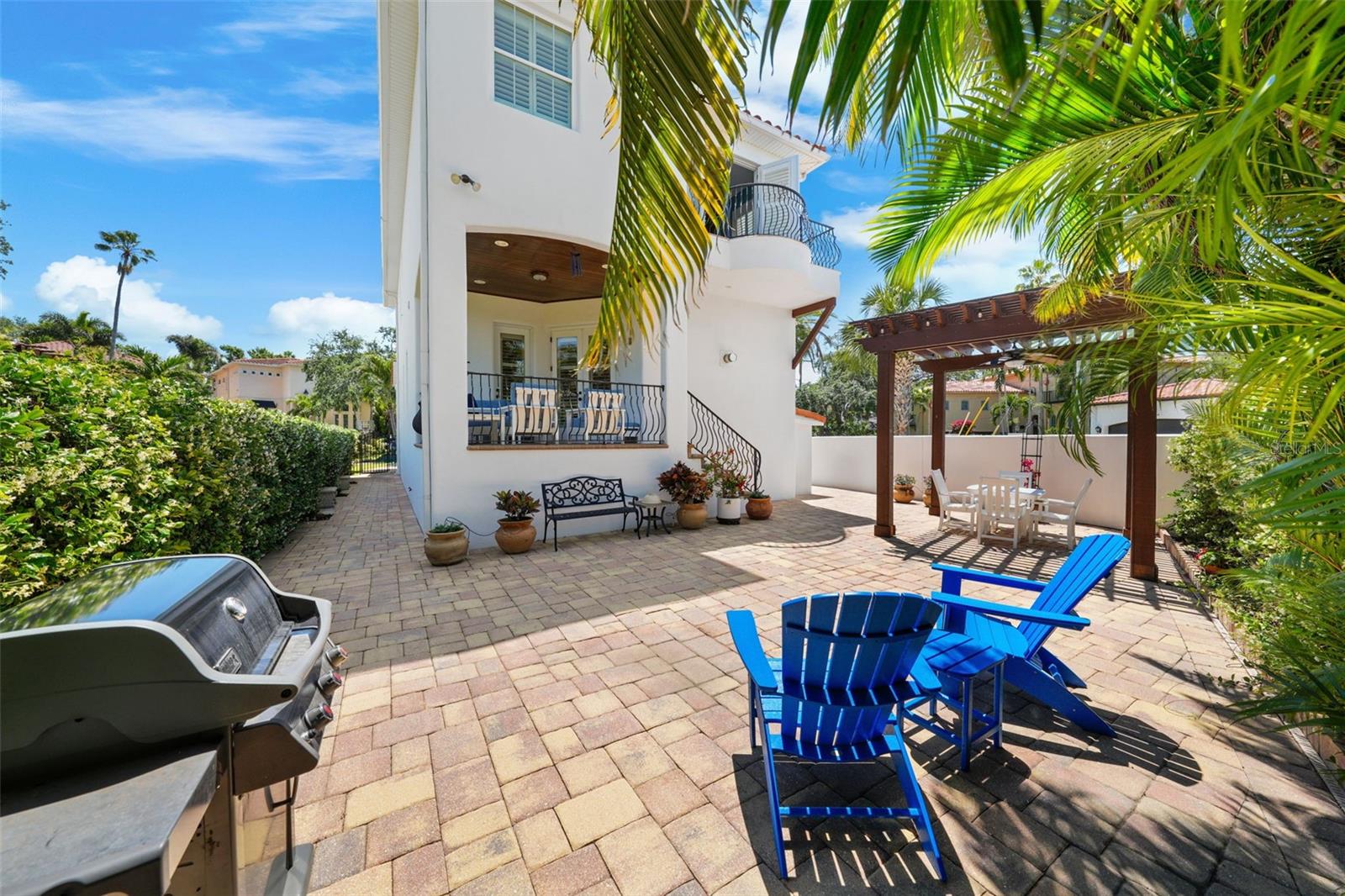 Image 4 of 67 For 108 Bermuda Avenue