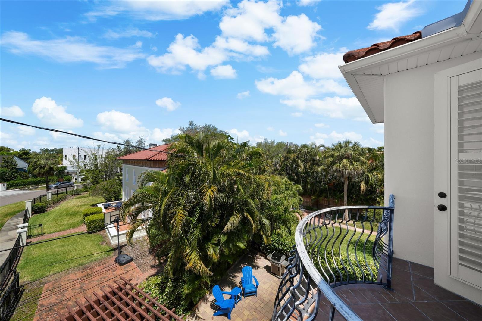 Image 43 of 67 For 108 Bermuda Avenue