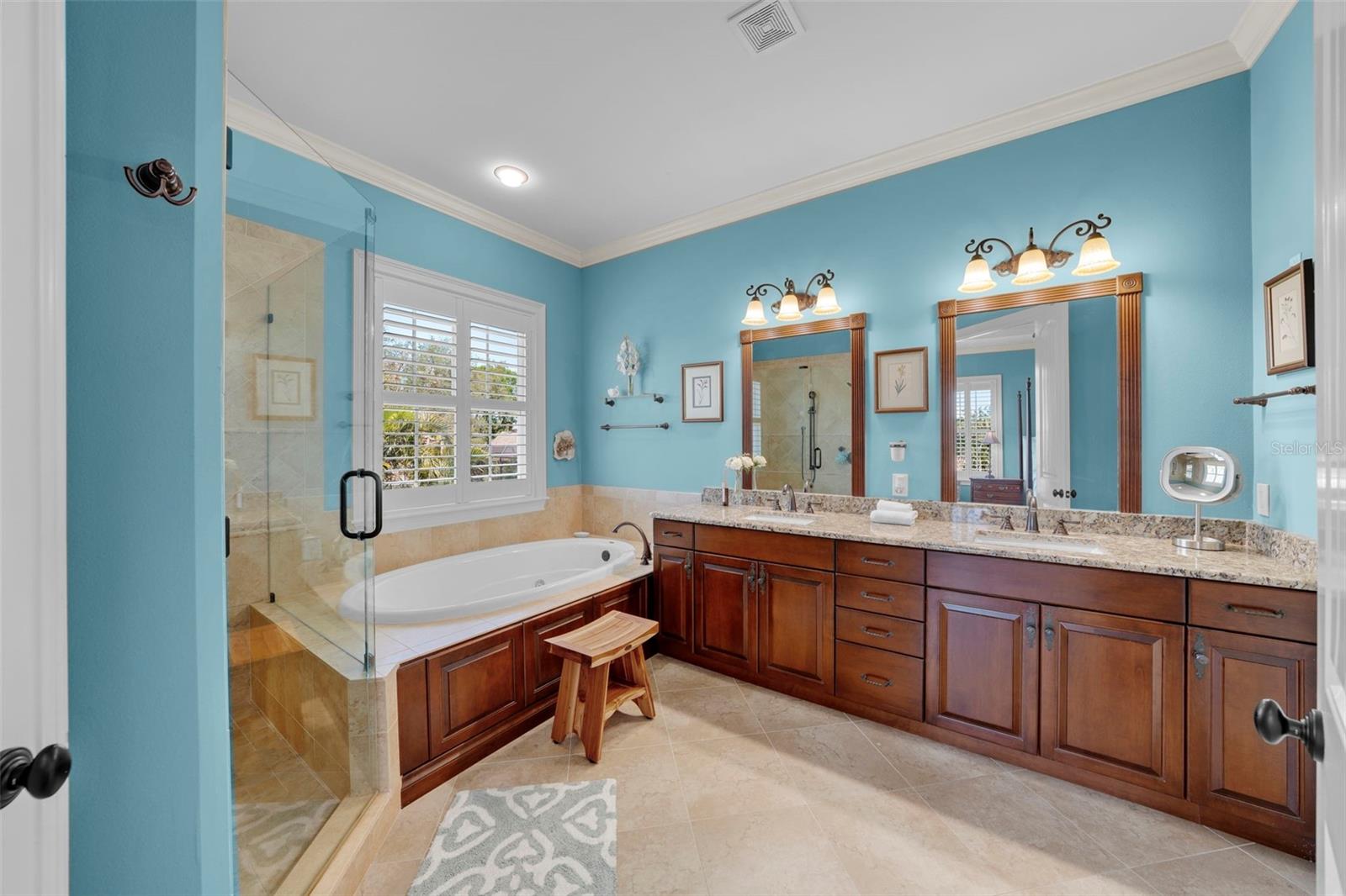 Image 45 of 67 For 108 Bermuda Avenue