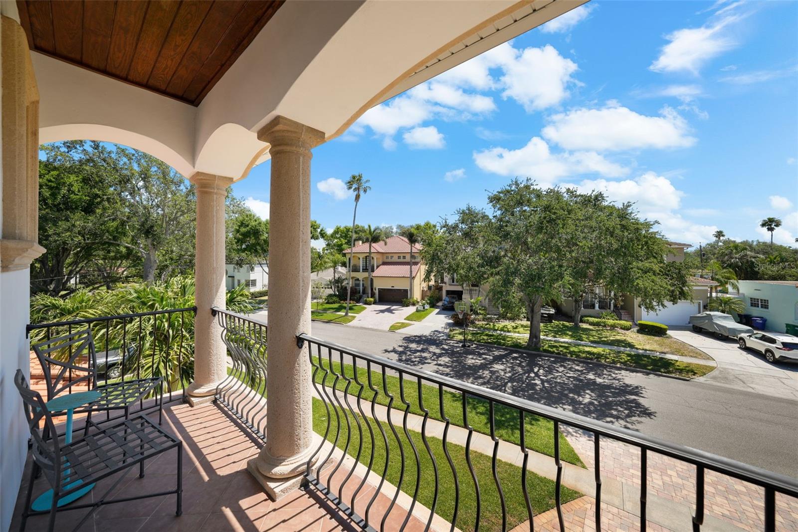 Image 60 of 67 For 108 Bermuda Avenue